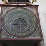 Wnętrze kościoła św. Mikołaja - zegar astronomiczny z końca XIV wieku